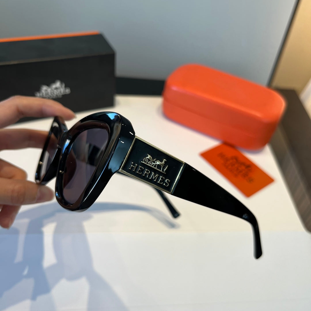 Hermès Oversized Black Lens Sunglasses for Women - detail image 4