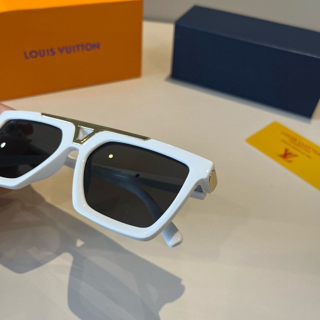 Louis Vuitton Fashion Silver Lens Sunglasses for Men - 381786 - detail image 7