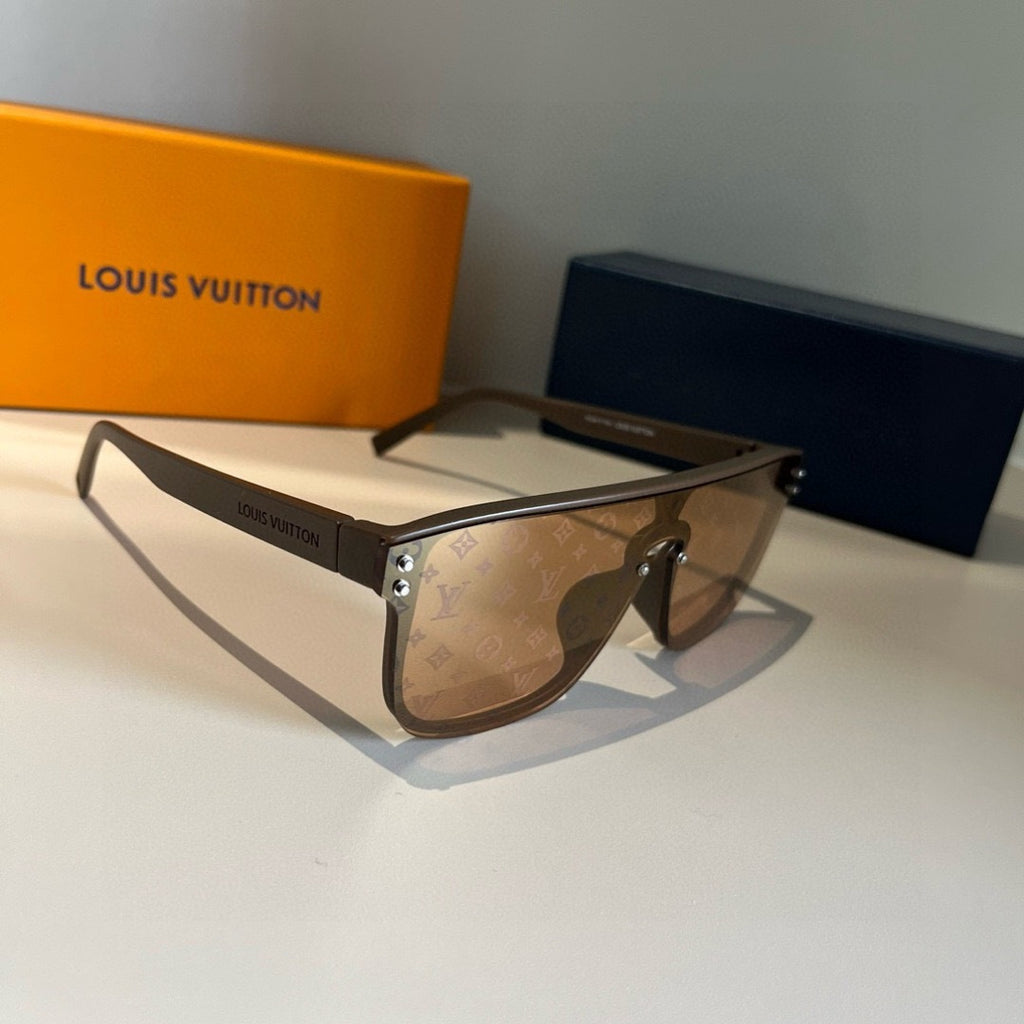 Louis Vuitton Fashion Gold Lens Sunglasses for Men & Women - 398101