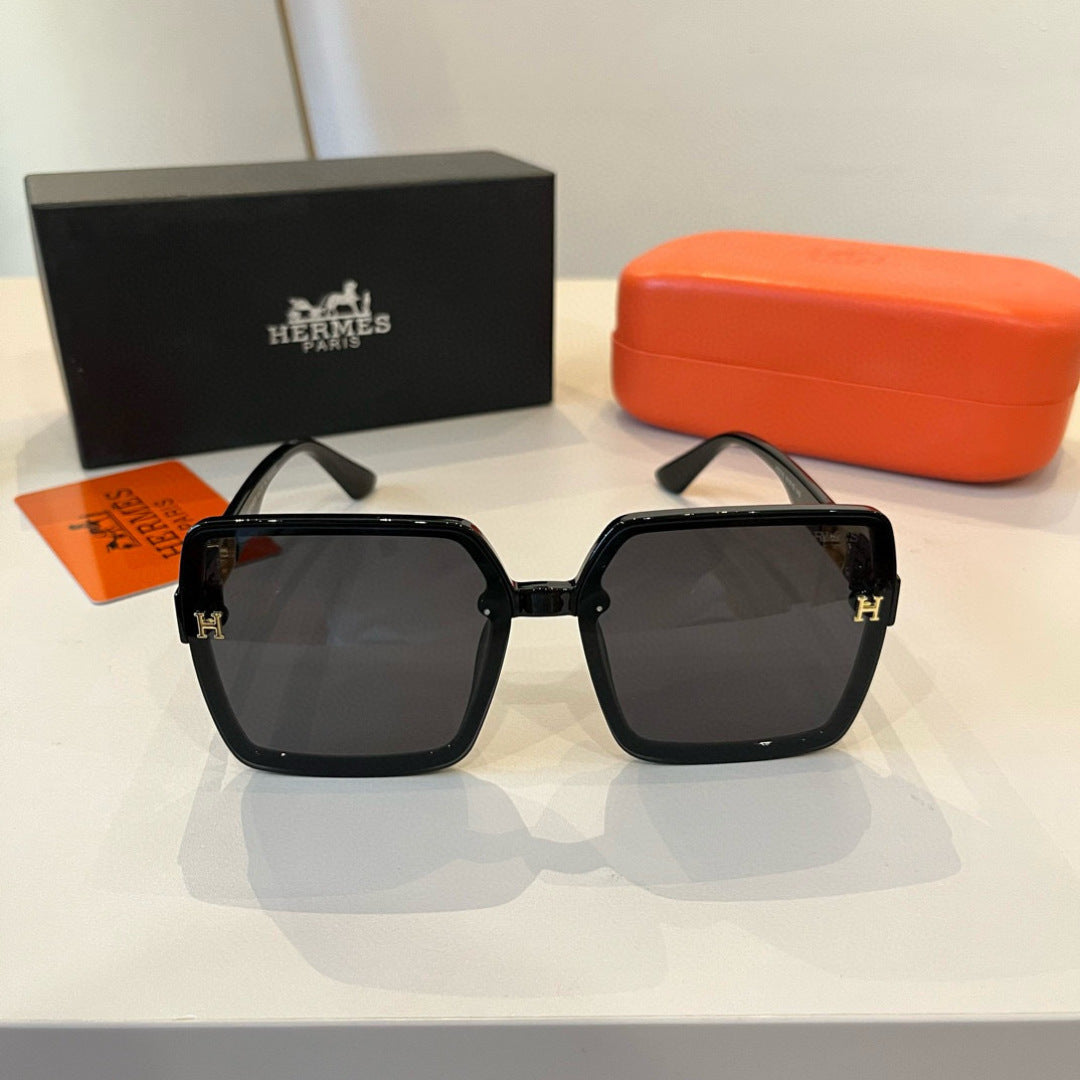 Hermès Round Black Lens Sunglasses for Women - 372644 - detail image 4