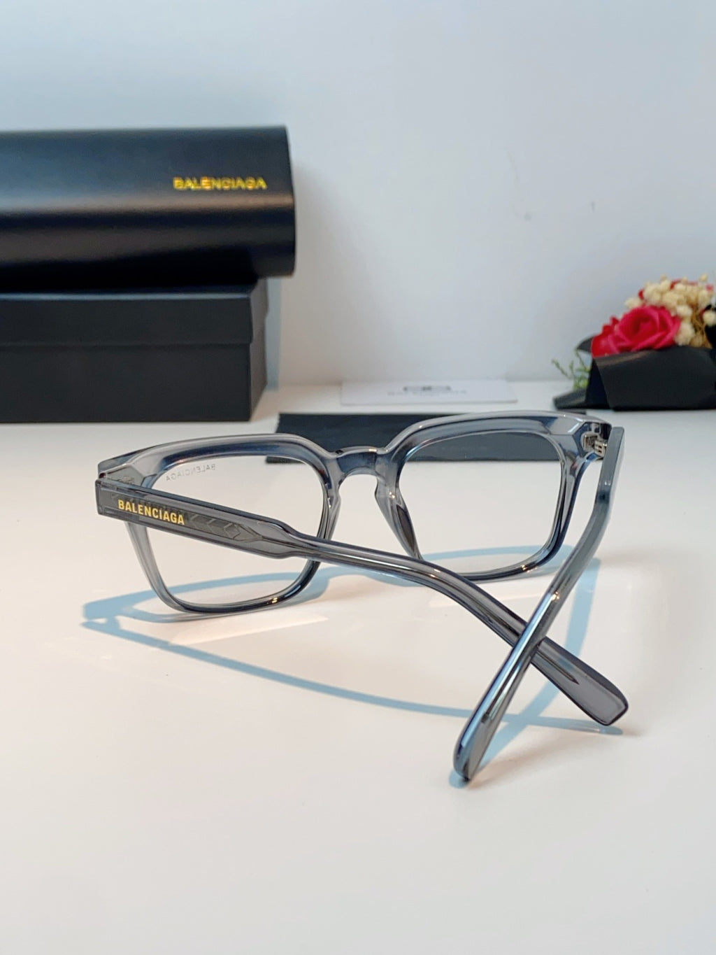 Balenciaga Blue-Light Fashion Gray Lens Sunglasses for Men & Women - detail image 3