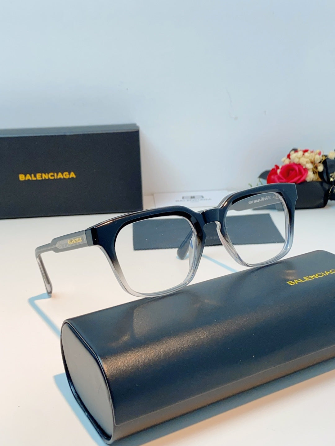 Balenciaga Blue-Light Fashion Blue Lens Sunglasses for Men & Women - 487495 - detail image 10
