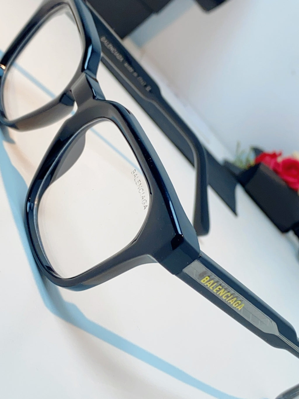 Balenciaga Blue-Light Fashion Black Lens Sunglasses for Men & Women - detail image 7