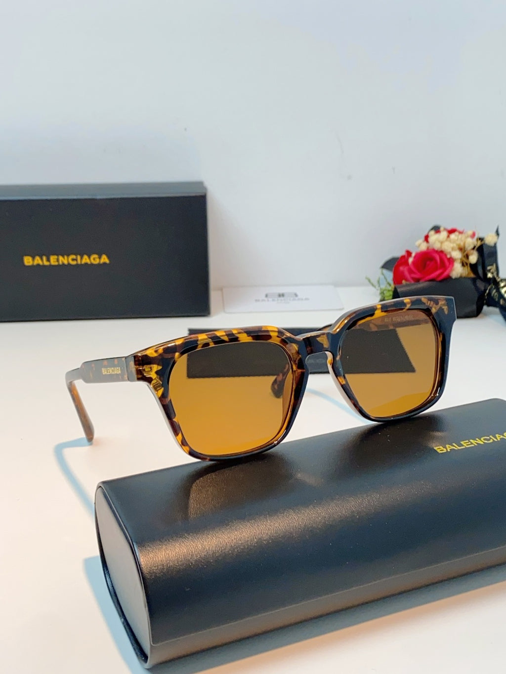 Balenciaga Blue-Light Fashion Brown Lens Sunglasses for Men & Women - detail image 10