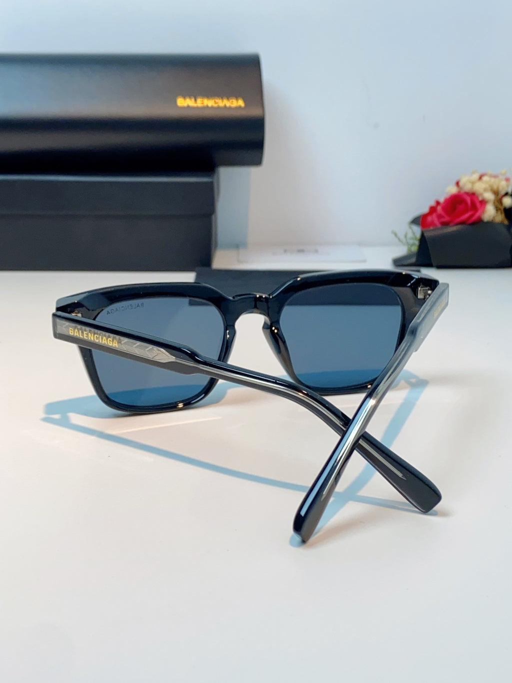 Balenciaga Blue-Light Fashion Blue Lens Sunglasses for Men & Women - detail image 3
