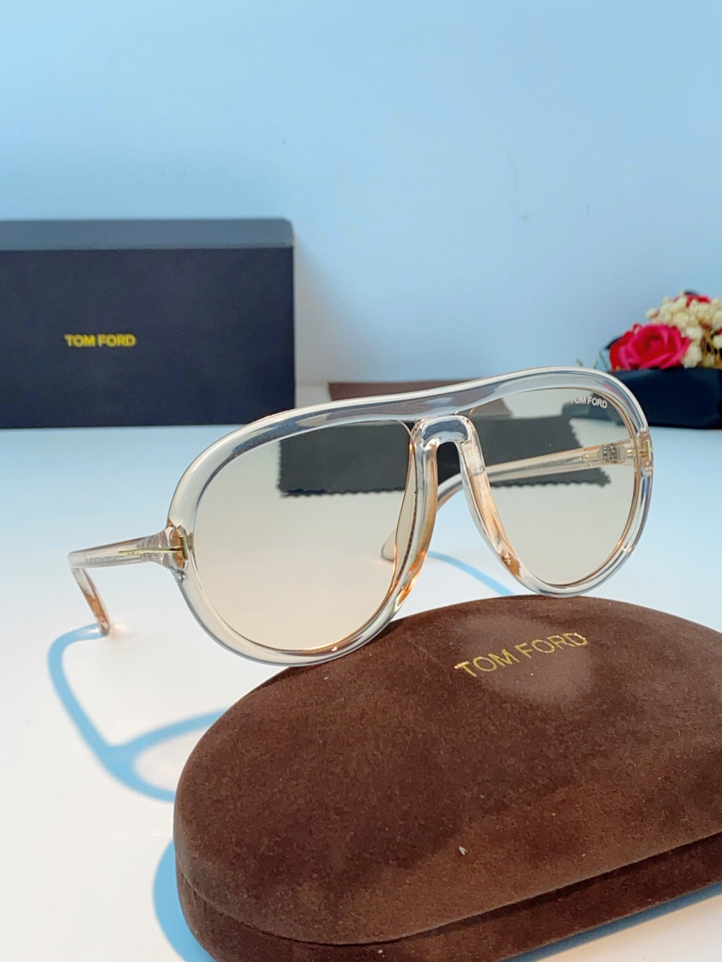 Tom Ford Aviator Gold Lens Sunglasses for Men & Women - detail image 10