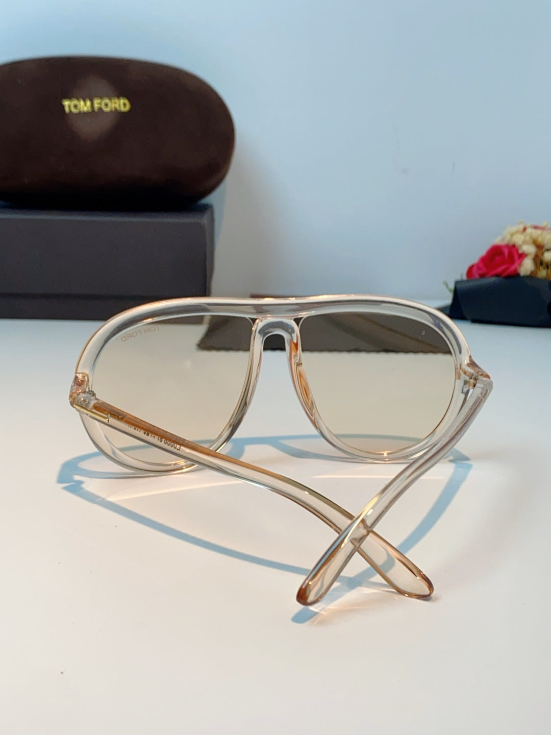 Tom Ford Aviator Gold Lens Sunglasses for Men & Women - detail image 3
