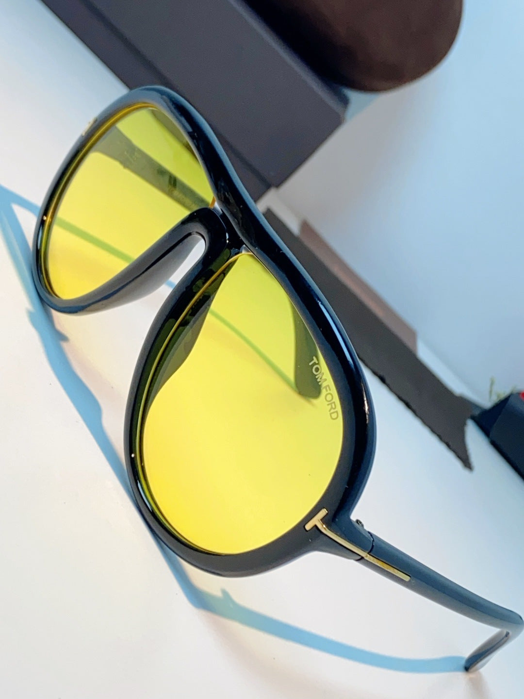 Tom Ford Aviator Black Lens Sunglasses for Men & Women - detail image 7