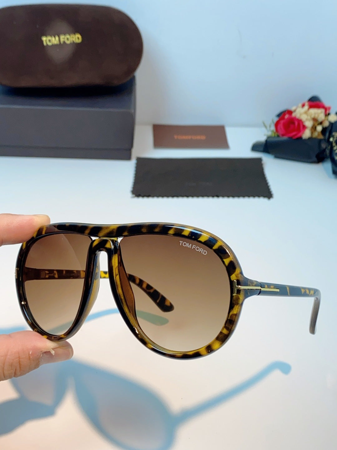 Tom Ford Aviator Brown Lens Sunglasses for Men & Women - 432857 - detail image 6