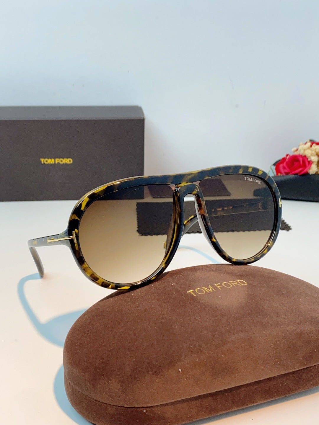 Tom Ford Aviator Brown Lens Sunglasses for Men & Women - 432857 - detail image 10
