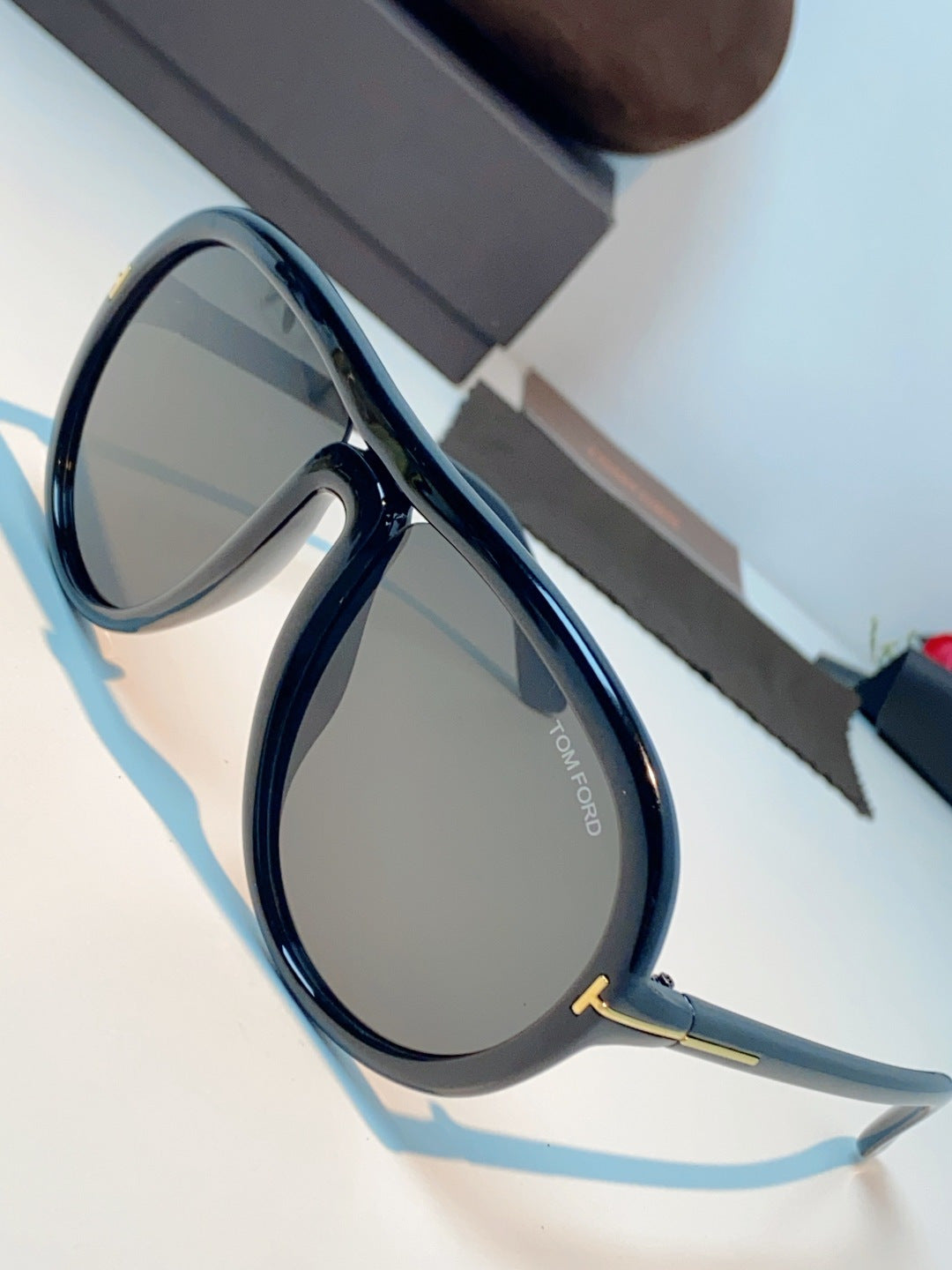 Tom Ford Aviator Brown Lens Sunglasses for Men & Women - detail image 7