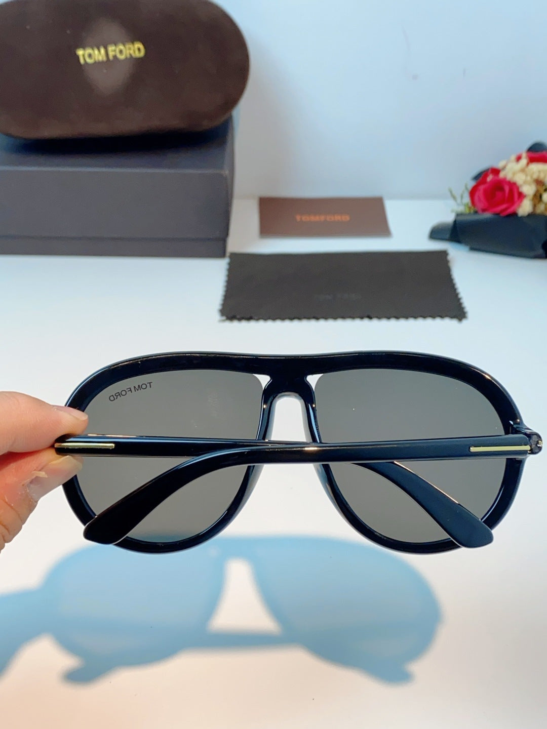 Tom Ford Aviator Brown Lens Sunglasses for Men & Women - detail image 5