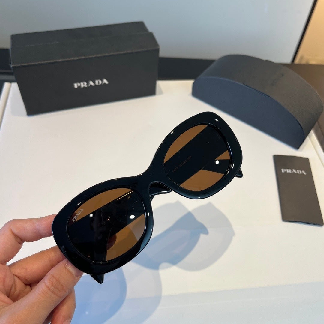 Prada Fashion Black Lens Sunglasses for Men & Women - 158438 - detail image 9