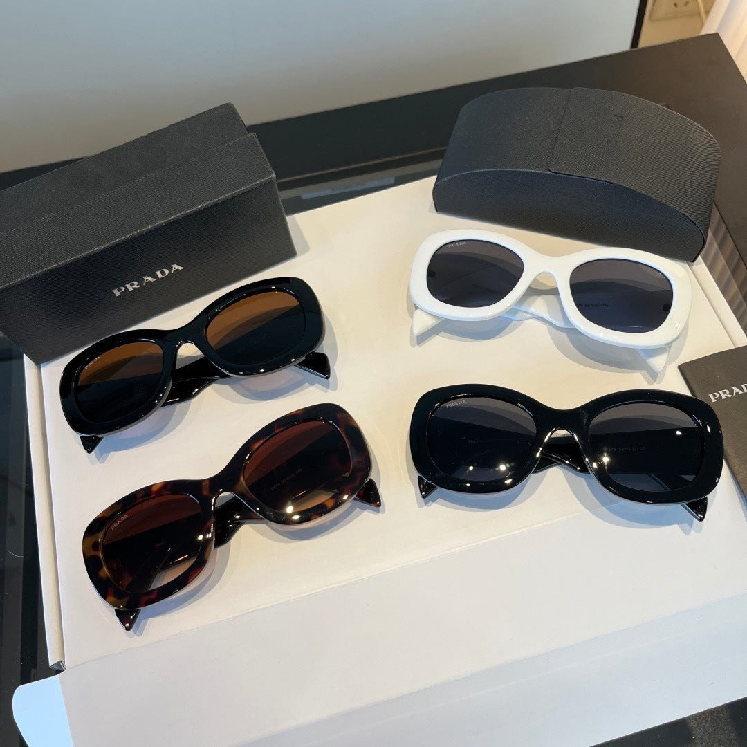Prada Fashion Black Lens Sunglasses for Men & Women - 158439 - detail image 9