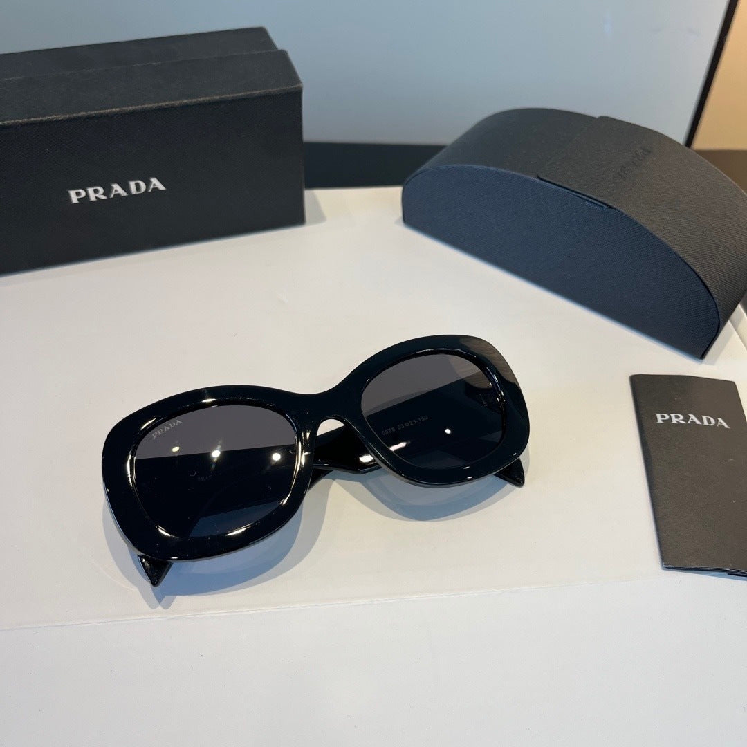 Prada Fashion Black Lens Sunglasses for Men & Women - 158439 - detail image 8