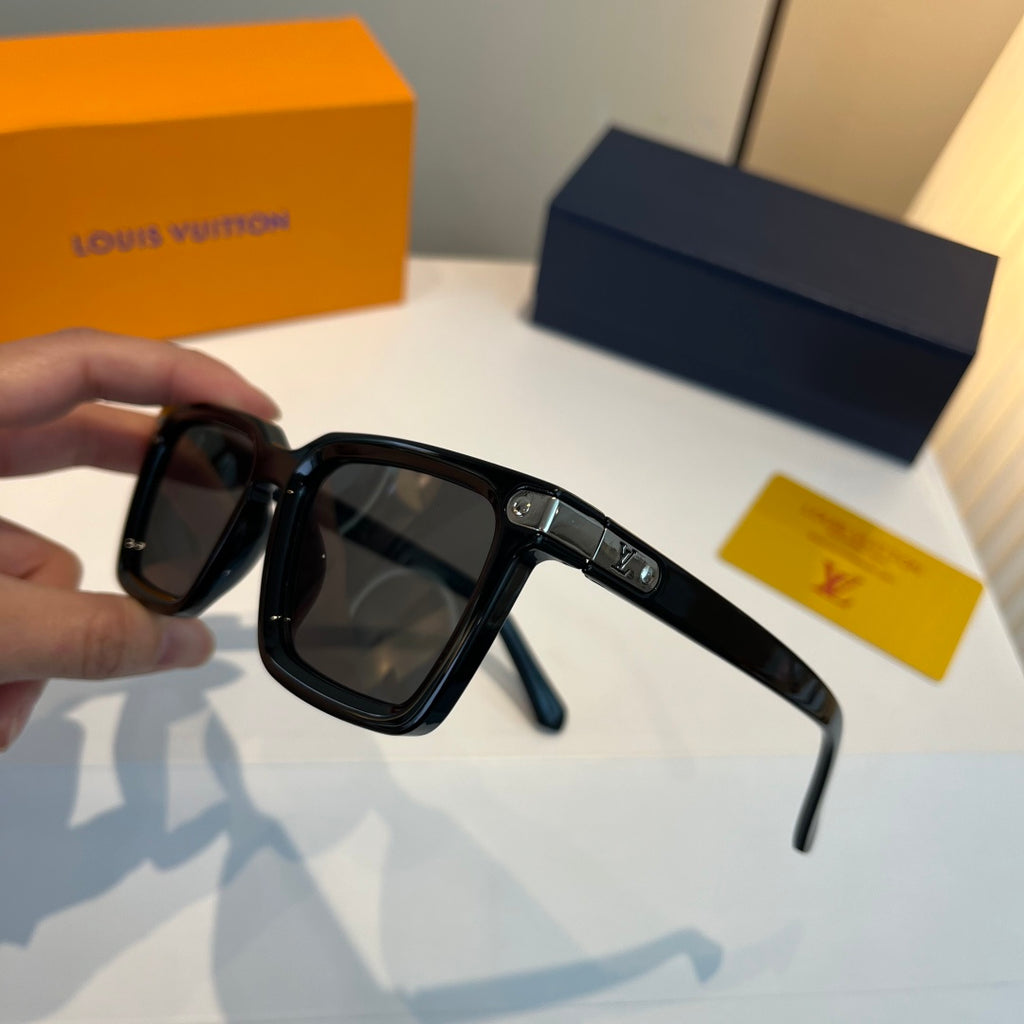 Louis Vuitton Fashion Black Lens Sunglasses for Men & Women - 381804 - detail image 4