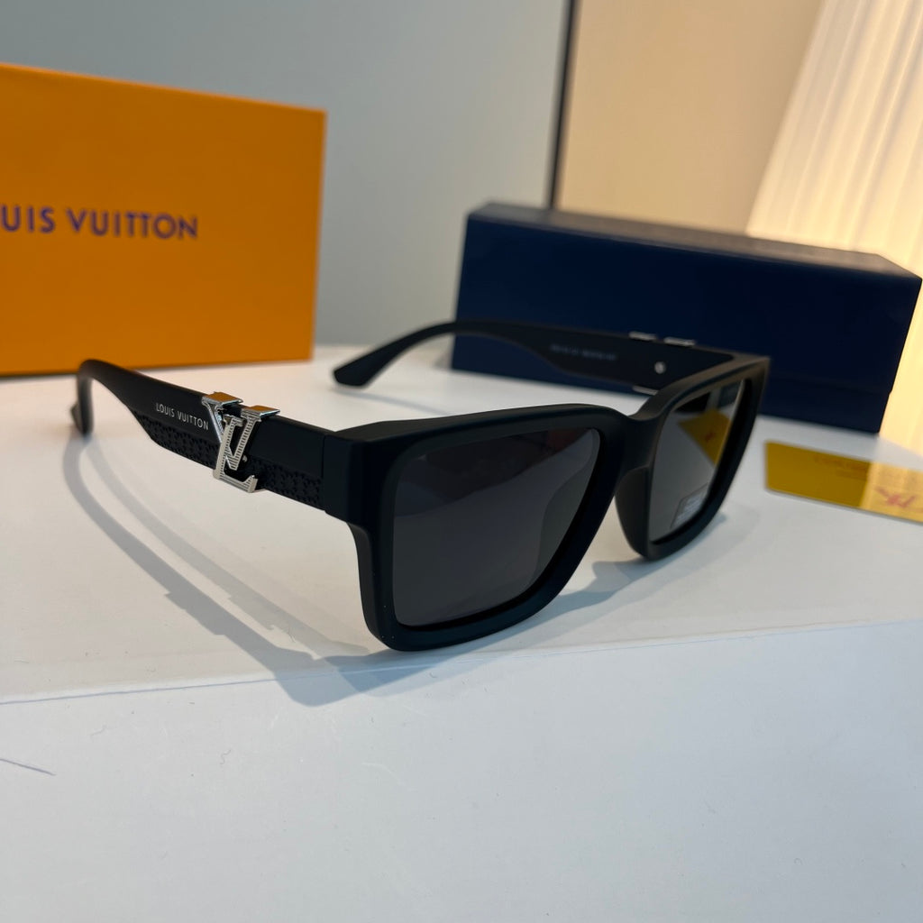 Louis Vuitton Fashion Silver Lens Sunglasses for Men & Women - 381806