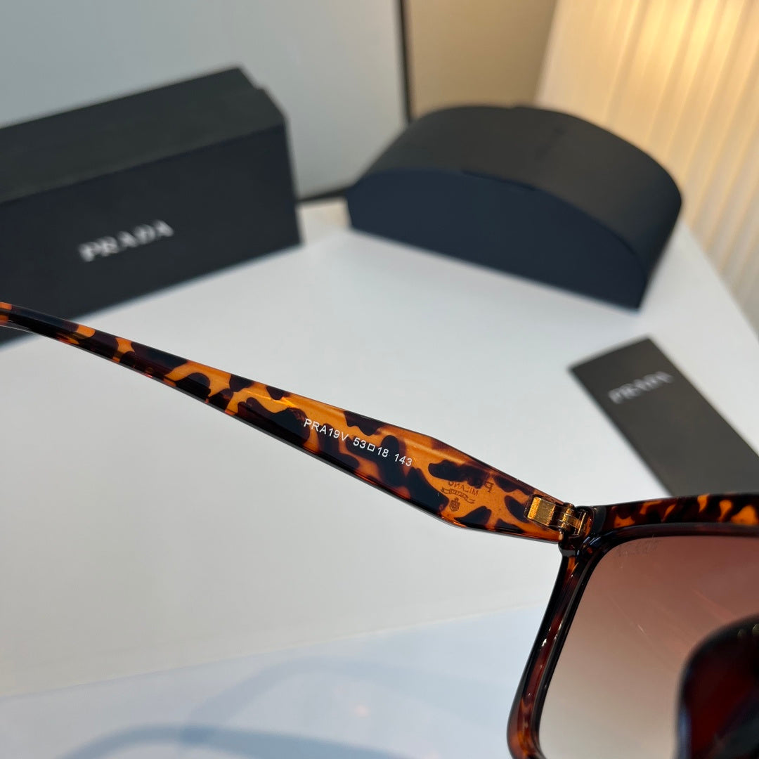 Prada Fashion Red Lens Sunglasses for Men & Women - 372043 - detail image 9