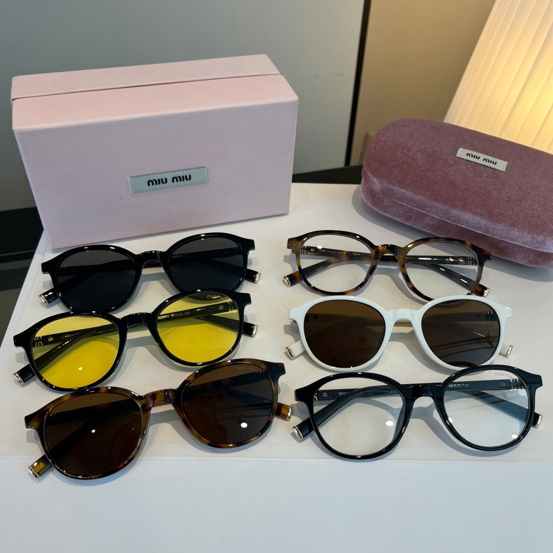 Miu Miu SMUO7S Square Brown Lens Sunglasses for Men & Women - 466076 - detail image 11