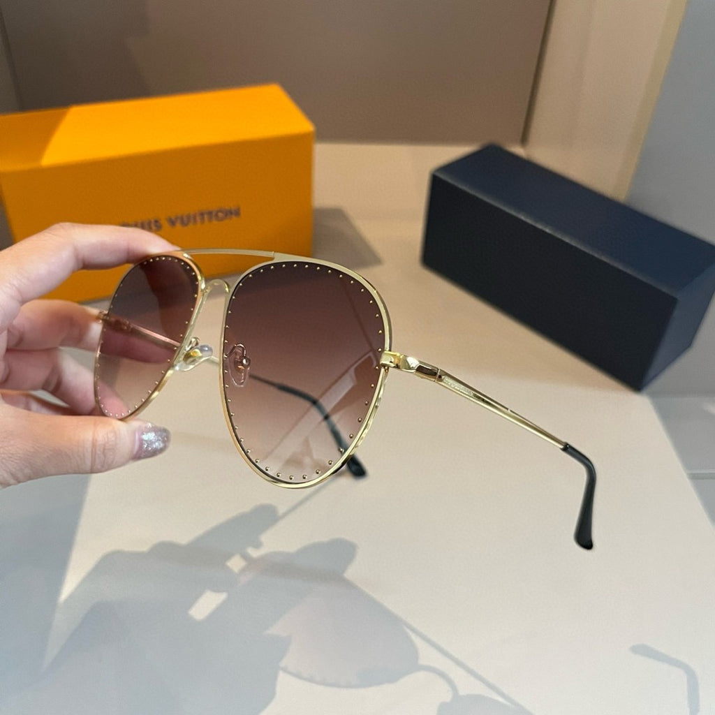 Louis Vuitton Metal Aviator Gold Lens Sunglasses for Men & Women - 414808 - detail image 3