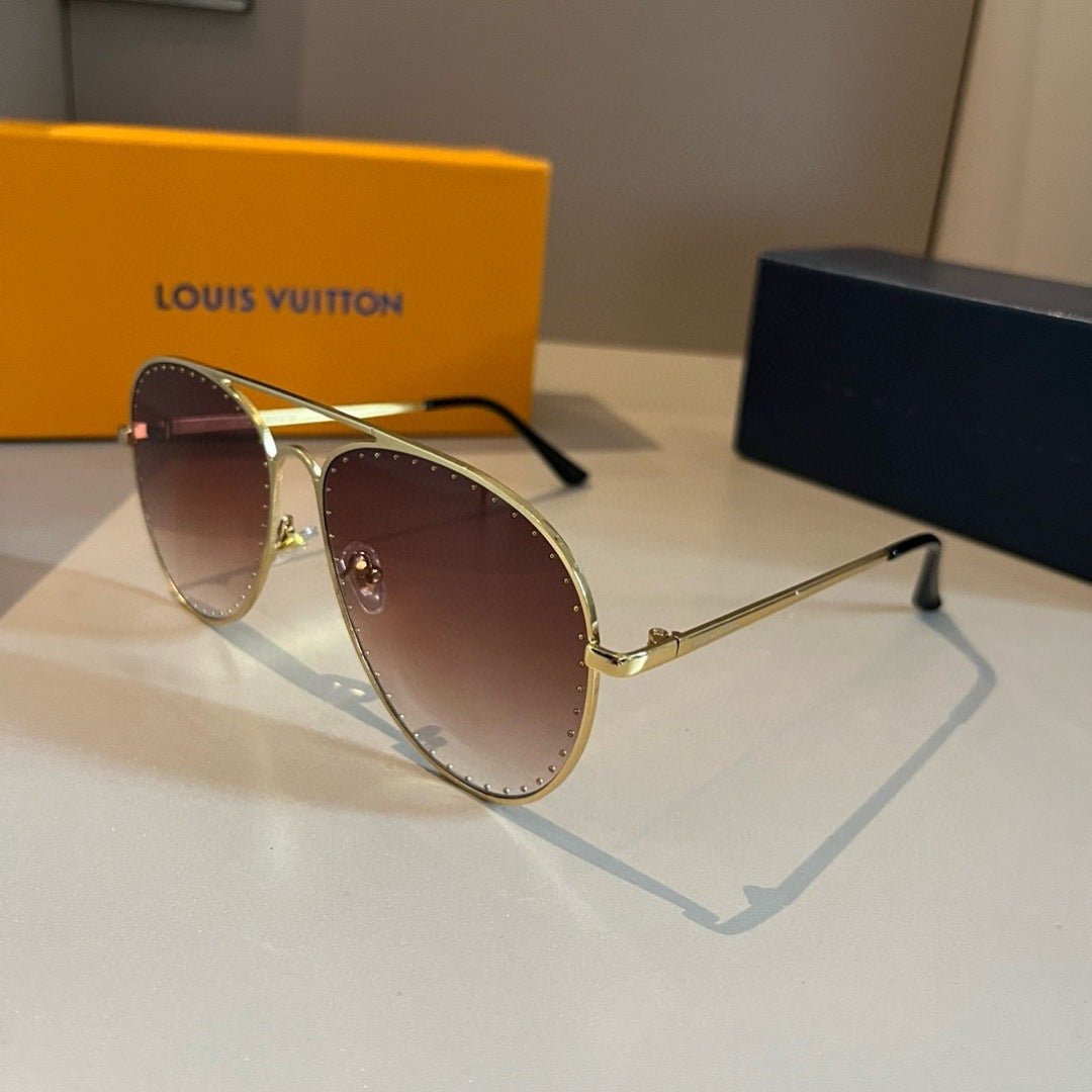 Louis Vuitton Metal Aviator Gold Lens Sunglasses for Men & Women - 414808 - detail image 2
