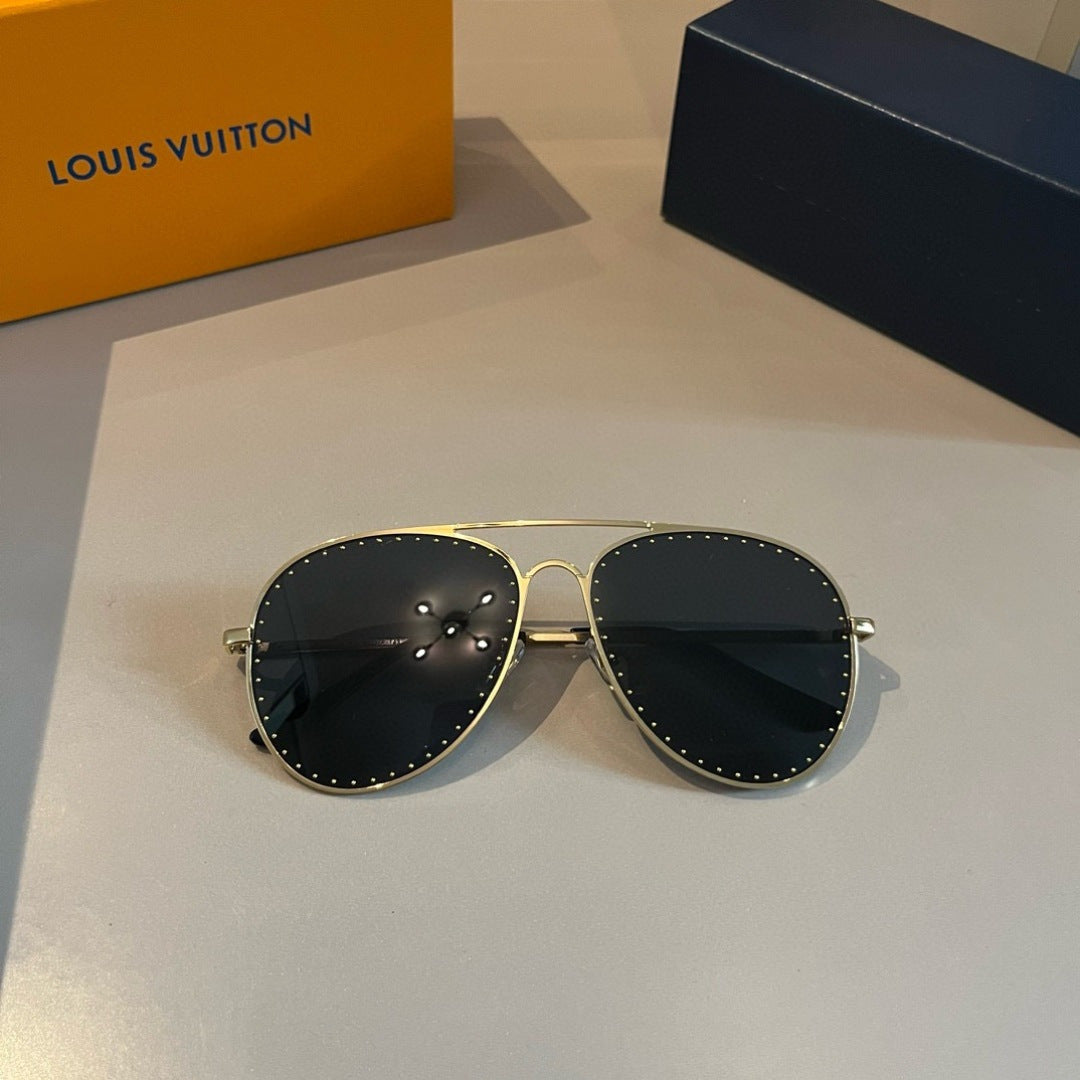 Louis Vuitton Metal Aviator Gold Lens Sunglasses for Men & Women - 414809 - detail image 6