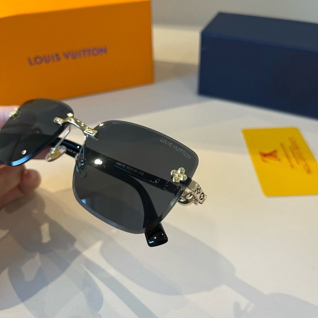 Louis Vuitton Fashion Silver Lens Sunglasses for Men & Women - 398089 - detail image 4