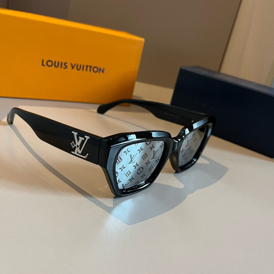 Louis Vuitton Metal Fashion Gold Lens Sunglasses for Men & Women - 398090
