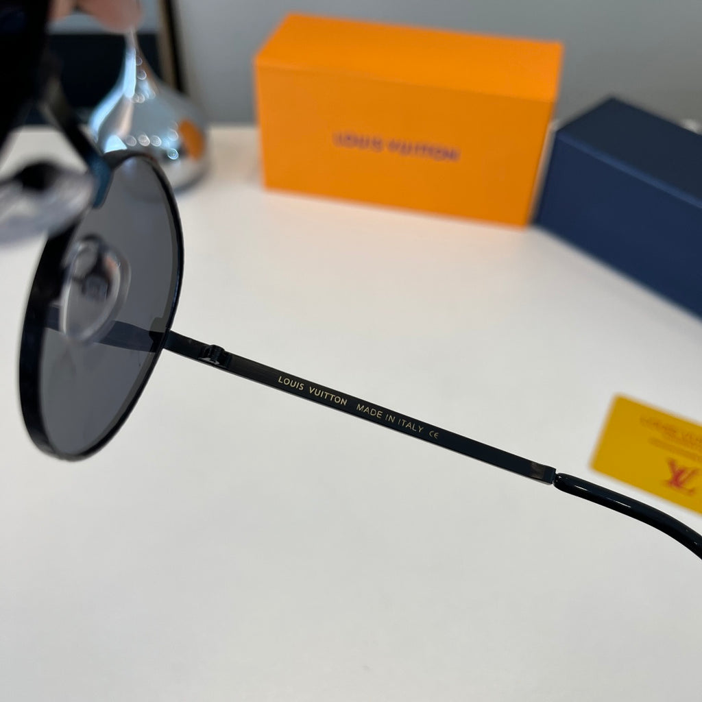 Louis Vuitton Fashion Black Lens Sunglasses for Men & Women - 371274 - detail image 9