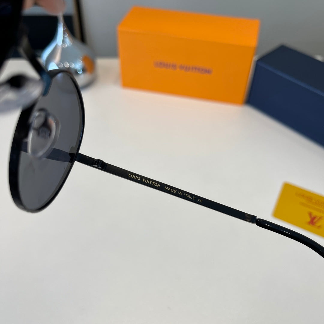 Louis Vuitton Fashion Black Lens Sunglasses for Men & Women - 371274 - detail image 9