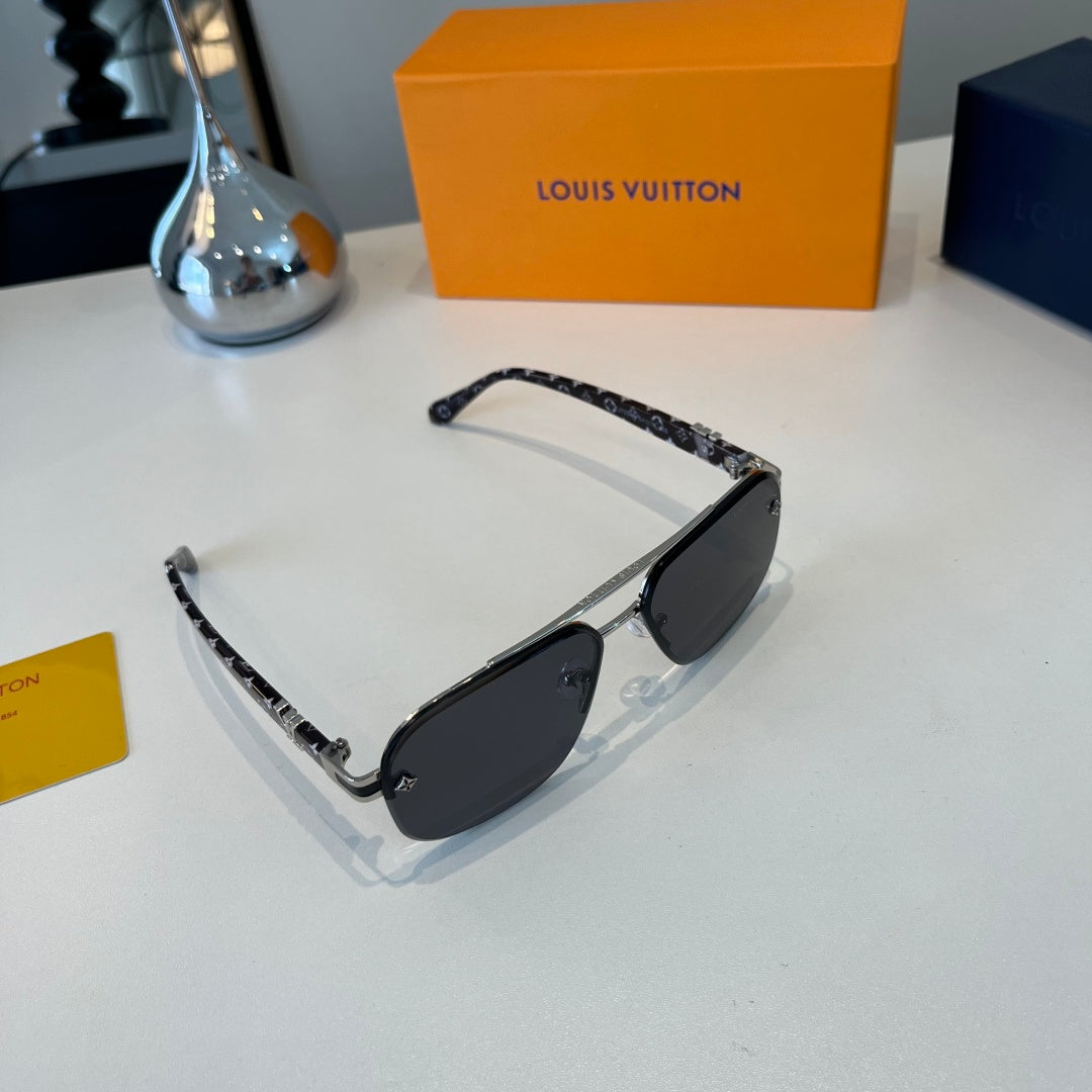 Louis Vuitton Metal Aviator Silver Lens Sunglasses for Men & Women - 371277