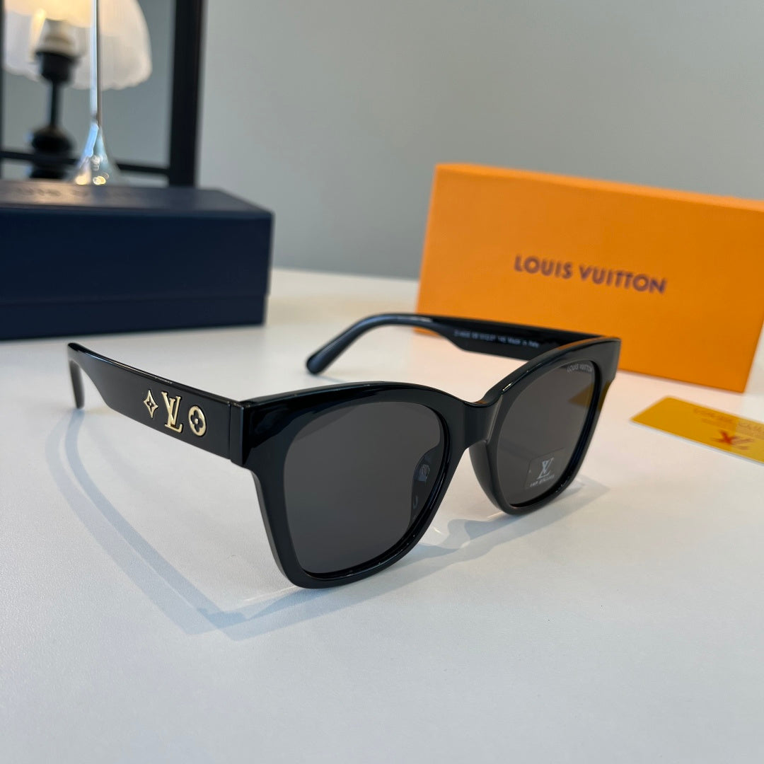 Louis Vuitton Metal Fashion Black Lens Sunglasses for Men & Women - 398176