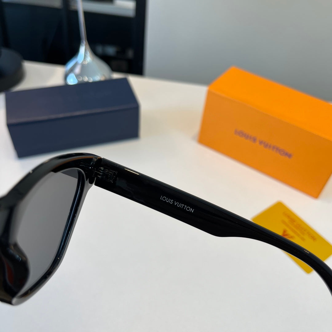 Louis Vuitton Metal Fashion Black Lens Sunglasses for Men & Women - 398176 - detail image 9