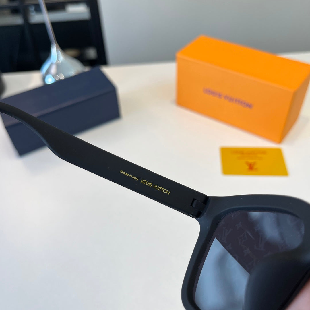 Louis Vuitton Fashion Black Lens Sunglasses for Men & Women - 398181 - detail image 9