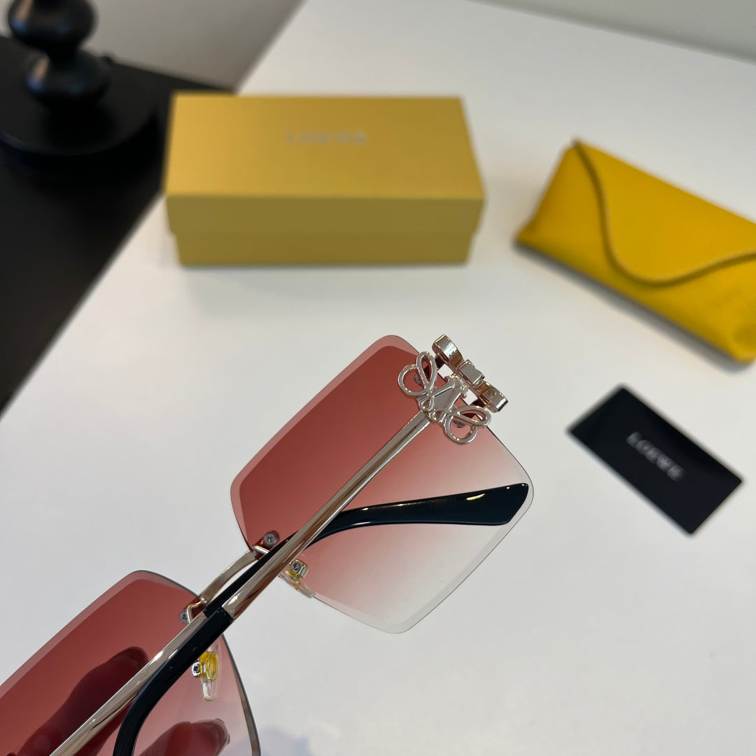 Loewe Fashion Red Lens Sunglasses for Men & Women - detail image 7