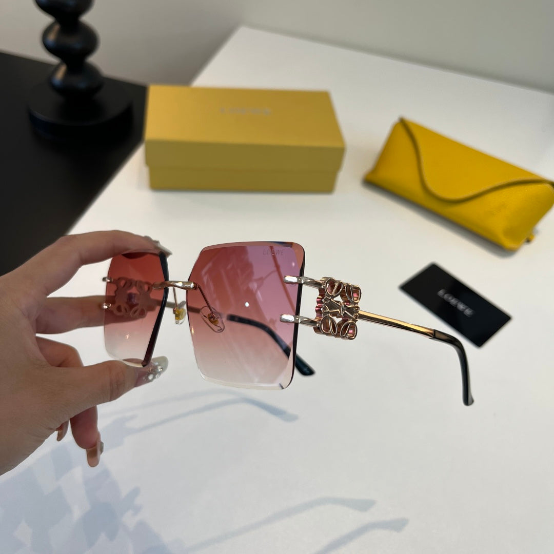 Loewe Fashion Red Lens Sunglasses for Men & Women - detail image 4