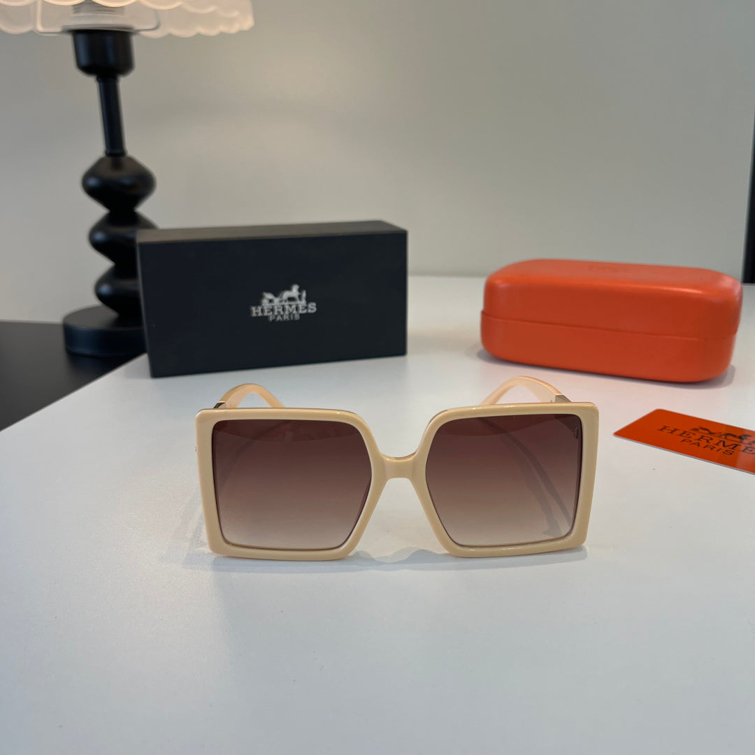 Hermès Oversized Red Lens Sunglasses for Women - 372643 - detail image 2