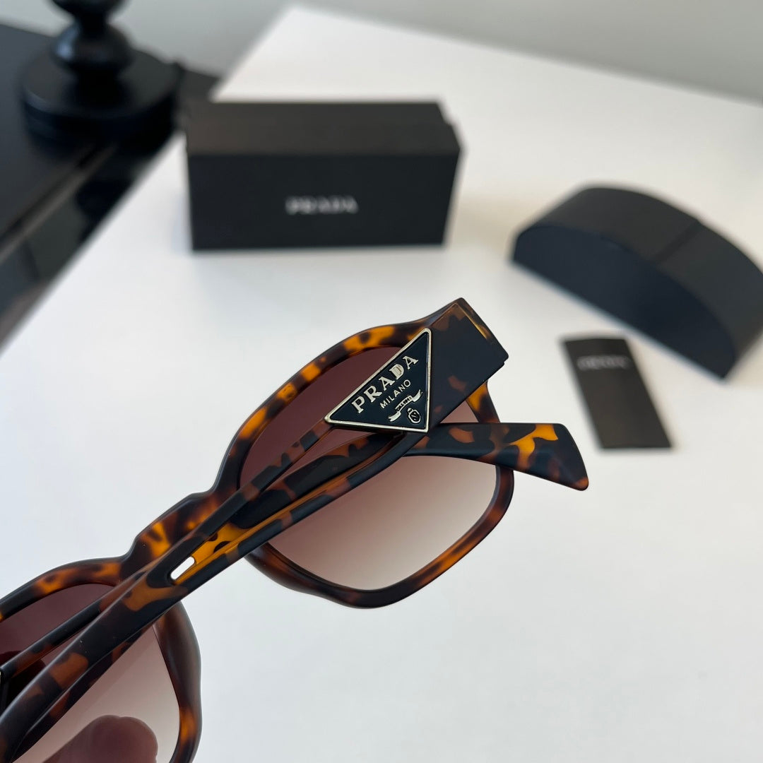 Prada Fashion Black Lens Sunglasses for Men & Women - 372093 - detail image 7