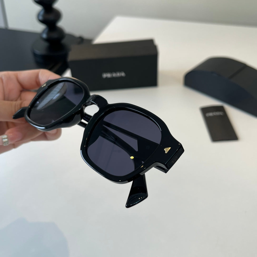 Prada Fashion Black Lens Sunglasses for Men & Women - 372095 - detail image 5
