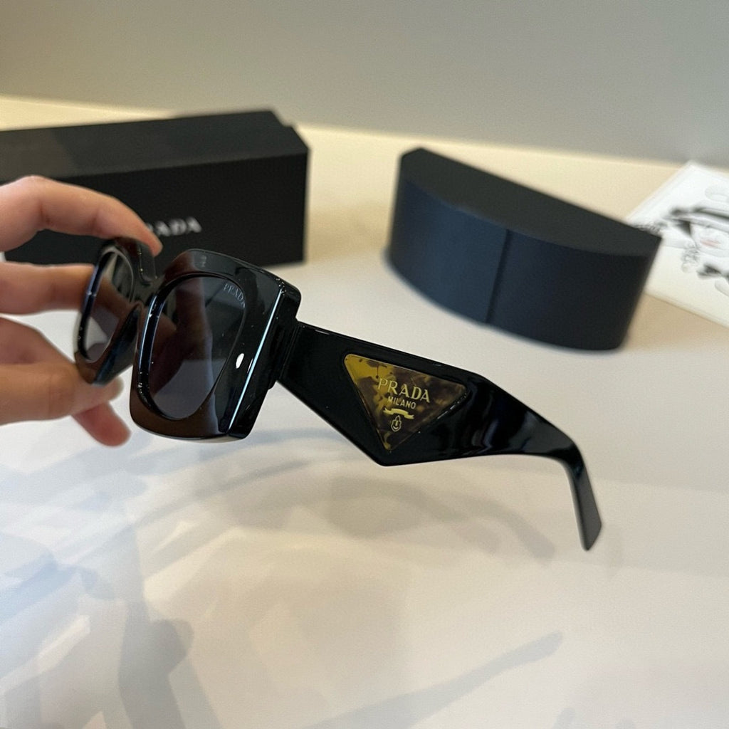 Prada Fashion Black Lens Sunglasses for Men & Women - 382656 - detail image 4