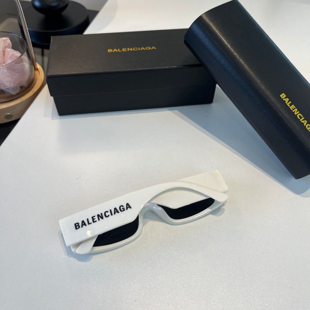 Balenciaga Rectangular Silver Lens Sunglasses for Men & Women - 158565 - detail image 6