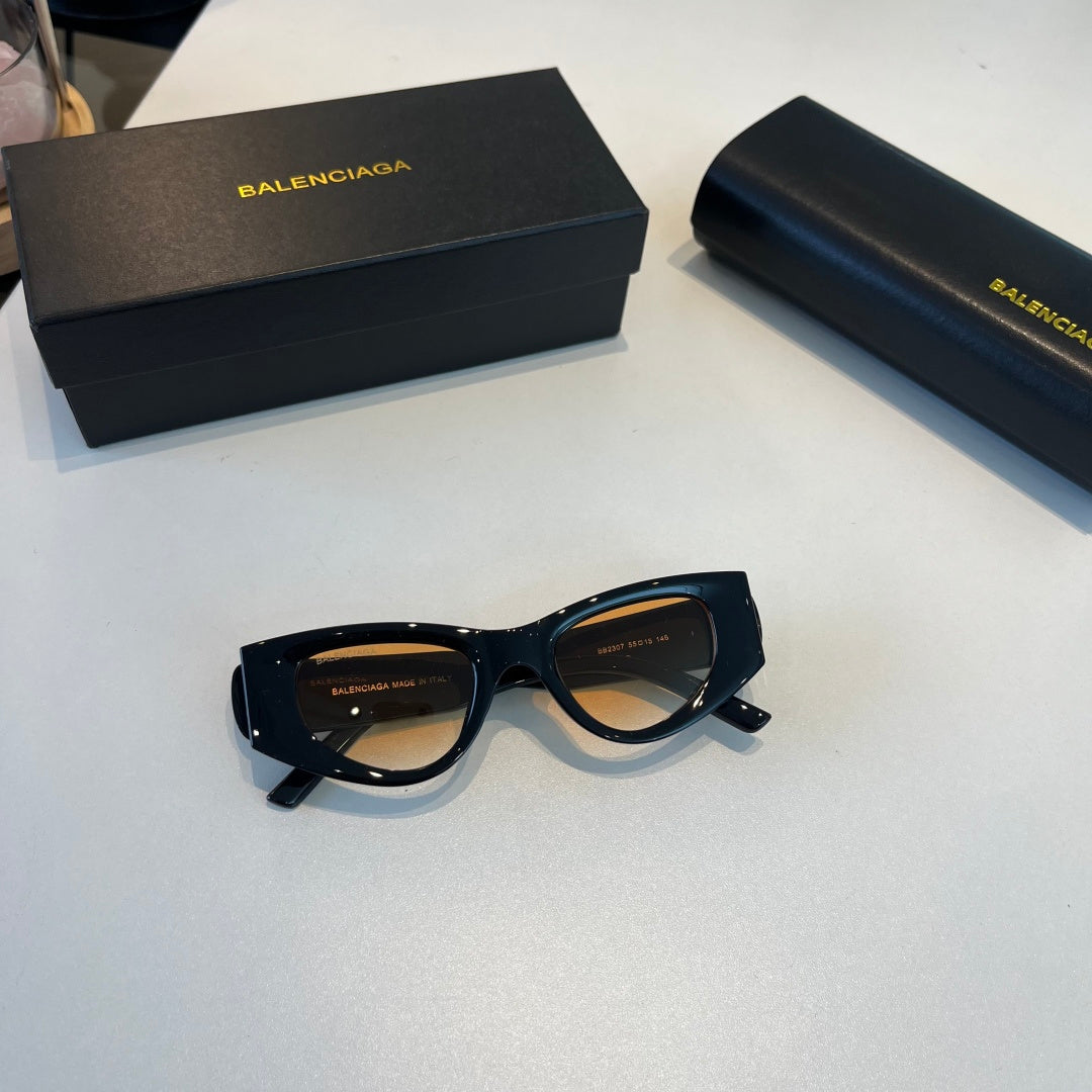 Balenciaga Rectangular Brown Lens Sunglasses for Men & Women - detail image 5