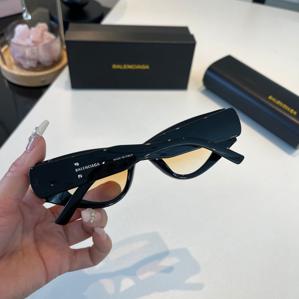 Balenciaga Rectangular Brown Lens Sunglasses for Men & Women - 416134 - detail image 7