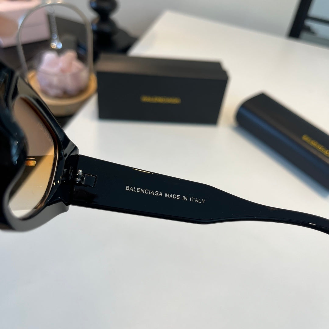 Balenciaga Rectangular Brown Lens Sunglasses for Men & Women - 416134 - detail image 9