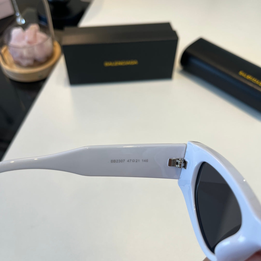 Balenciaga Rectangular Silver Lens Sunglasses for Men & Women - detail image 8