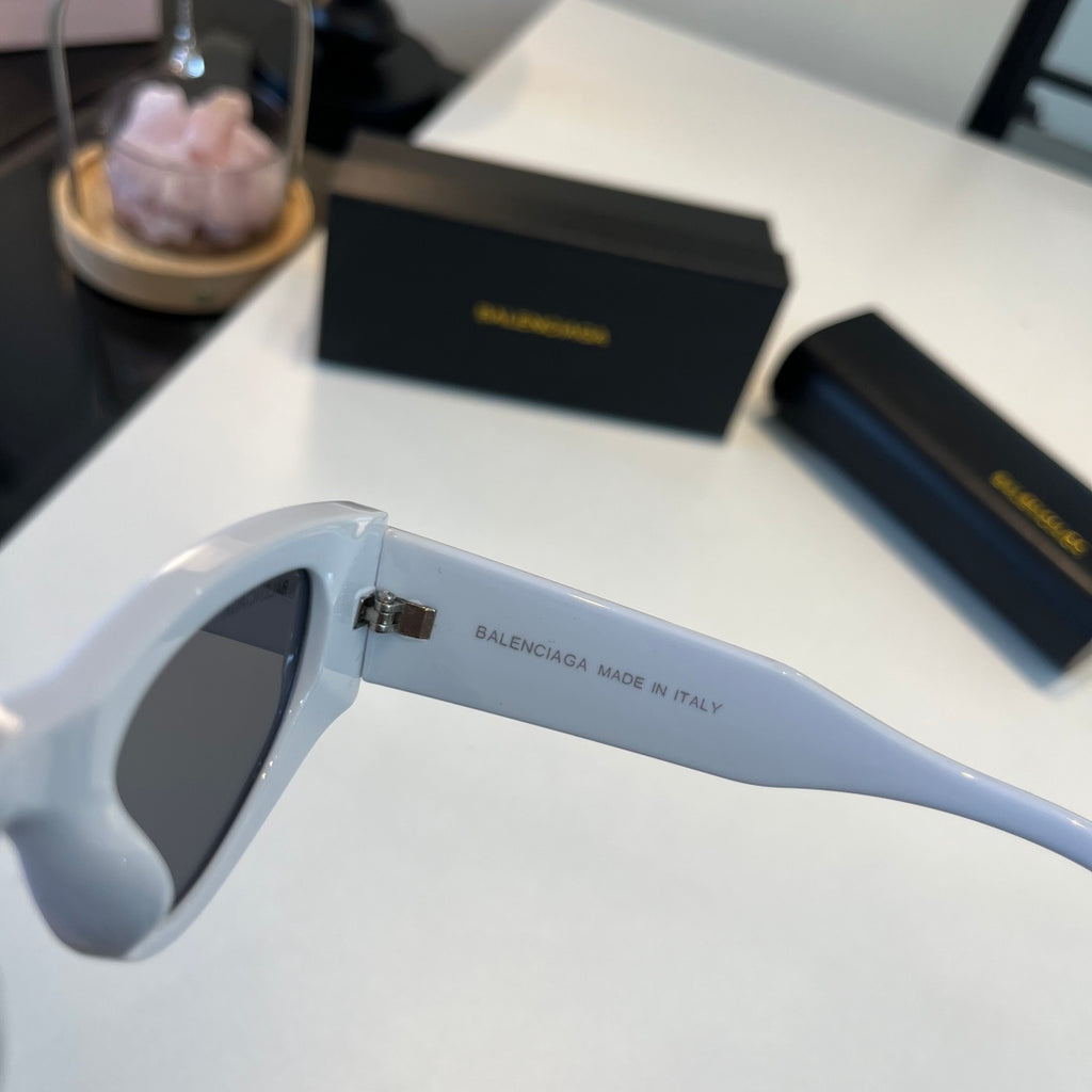 Balenciaga Rectangular Silver Lens Sunglasses for Men & Women - 158568 - detail image 9