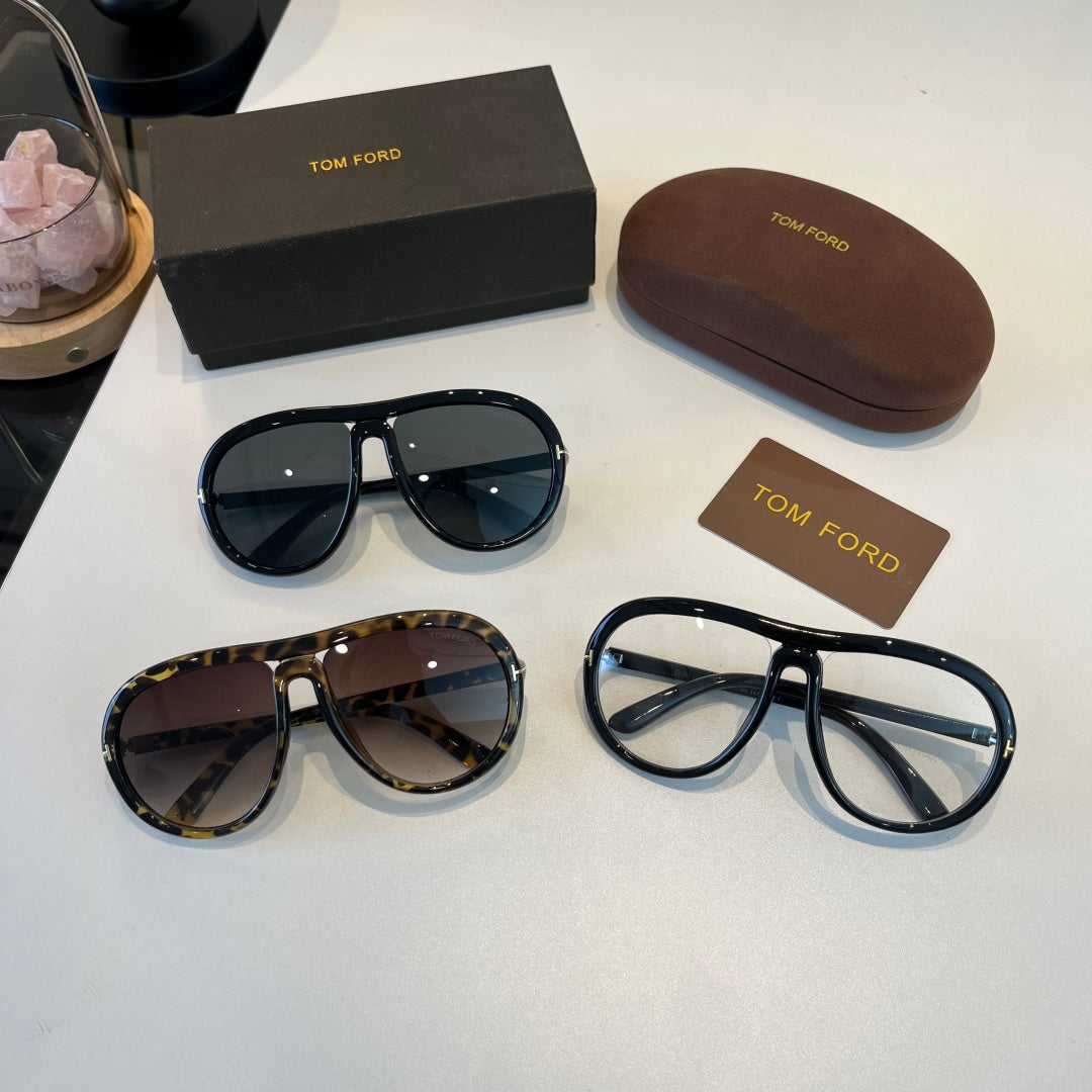 Tom Ford Fashion Black Lens Sunglasses for Men & Women - 487951 - detail image 9