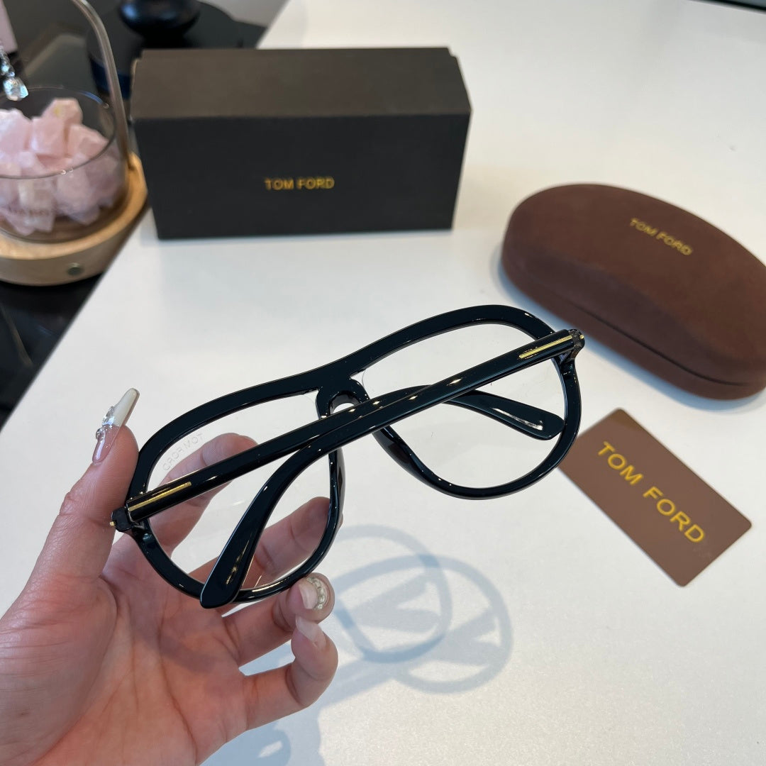 Tom Ford Fashion Silver Lens Sunglasses for Men & Women - 416420 - detail image 7