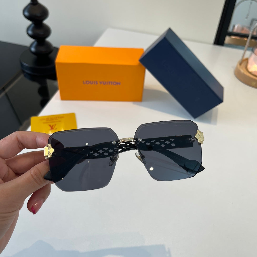 Louis Vuitton Fashion Silver Lens Sunglasses for Women - 357580 - detail image 5