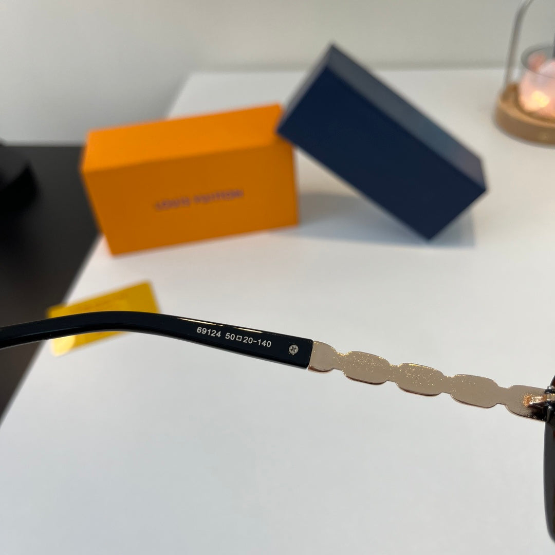 Louis Vuitton Cat-Eye Silver Lens Sunglasses for Women - 398076 - detail image 10